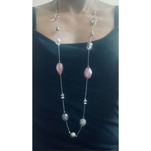 PRETTY GRAY AND PINK STONE BEAD NECKLACE - Picture 1 of 8